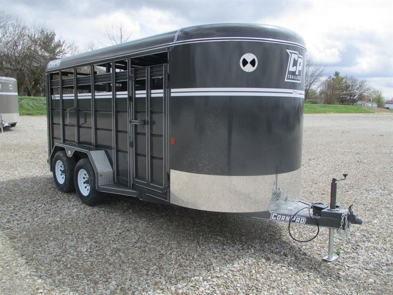 16-foot livestock trailer rental in Indiana - safe and comfortable transport for cattle, horses, and farm animals with ventilation and rubber flooring